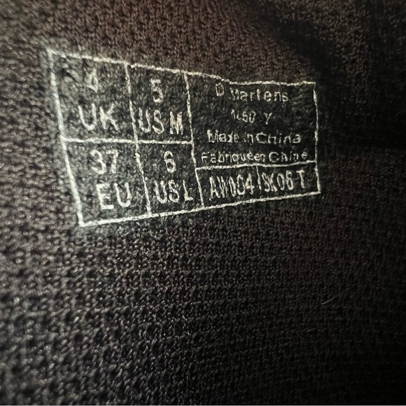 Dr. Martens Black Patent Leather Combat Boots Lace Up Unisex M5 W6 1460 - Picture 7 of 7